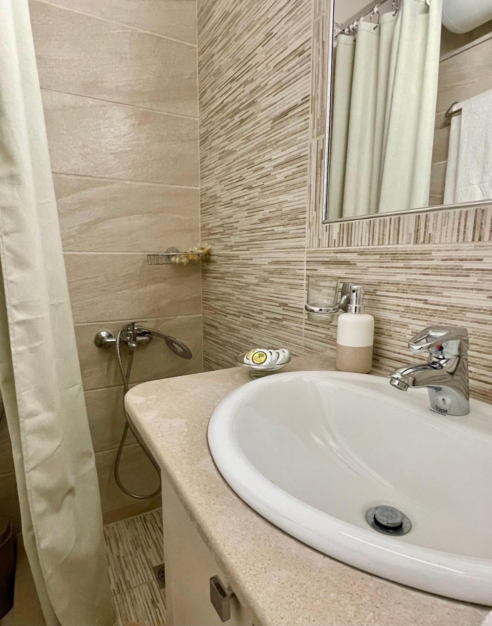 Remvi Deluxe Apartment 104 With Sea View Карпатос Экстерьер фото
